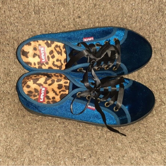 NWT — Blue Velvet Platform Sneakers — Levi’s - Picture 5 of 6